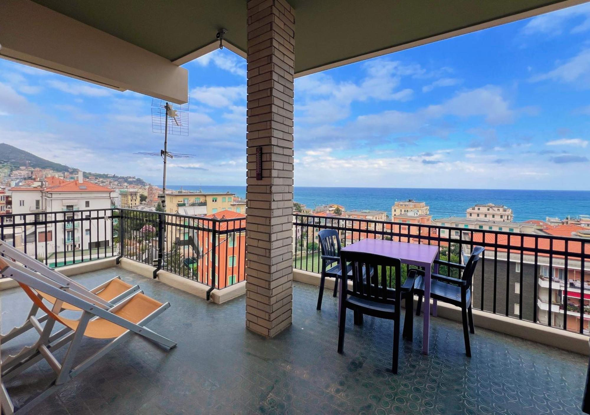 Ampio Appartamento Con Vista Varazze Exterior foto